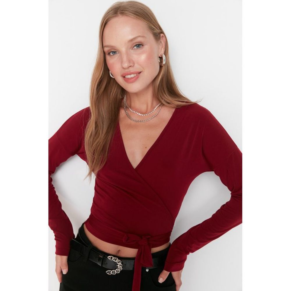 NWT Trendyol Women Slim fit Cache-coeur Knit Blouse